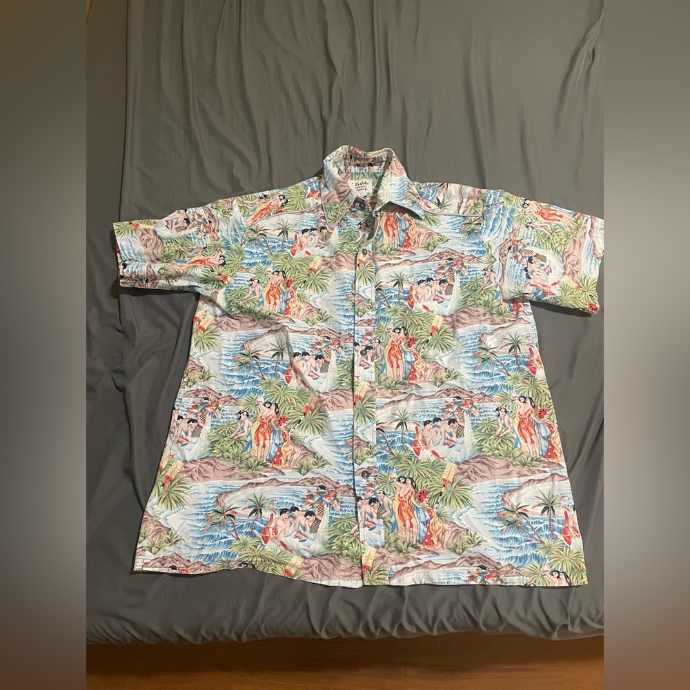 Vintage men’s aloha shirt